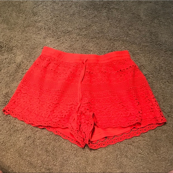 Crochet shorts - Picture 1 of 3